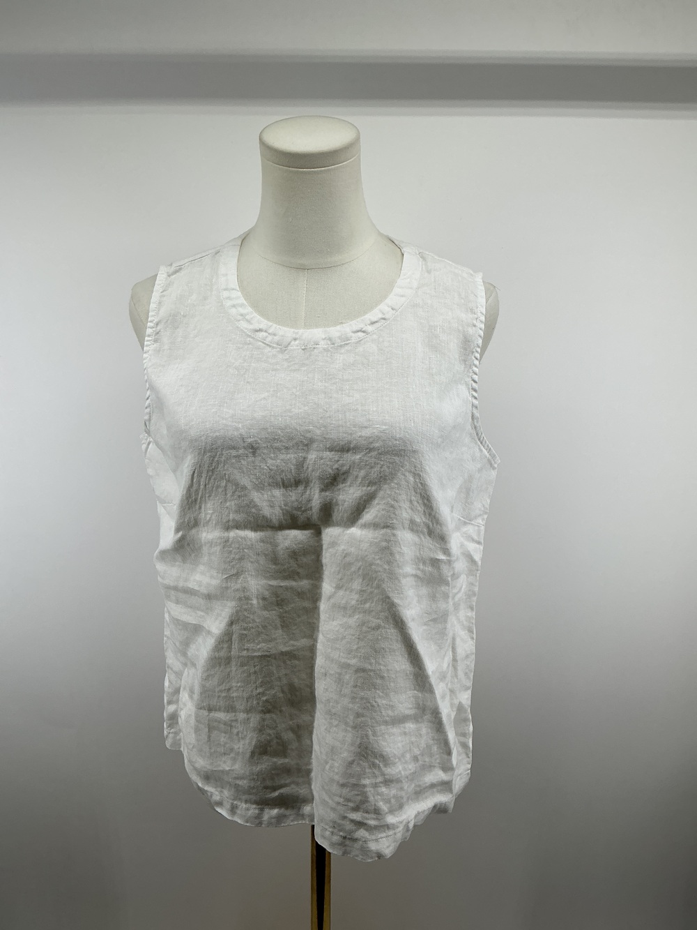 100% European Linen Tank